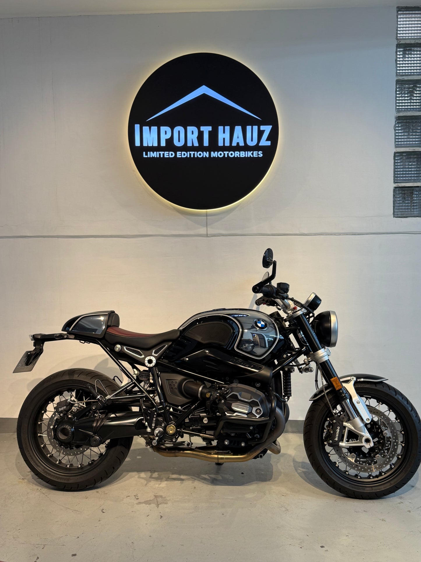 BMW R nineT Pure 100th Anniversary 2023