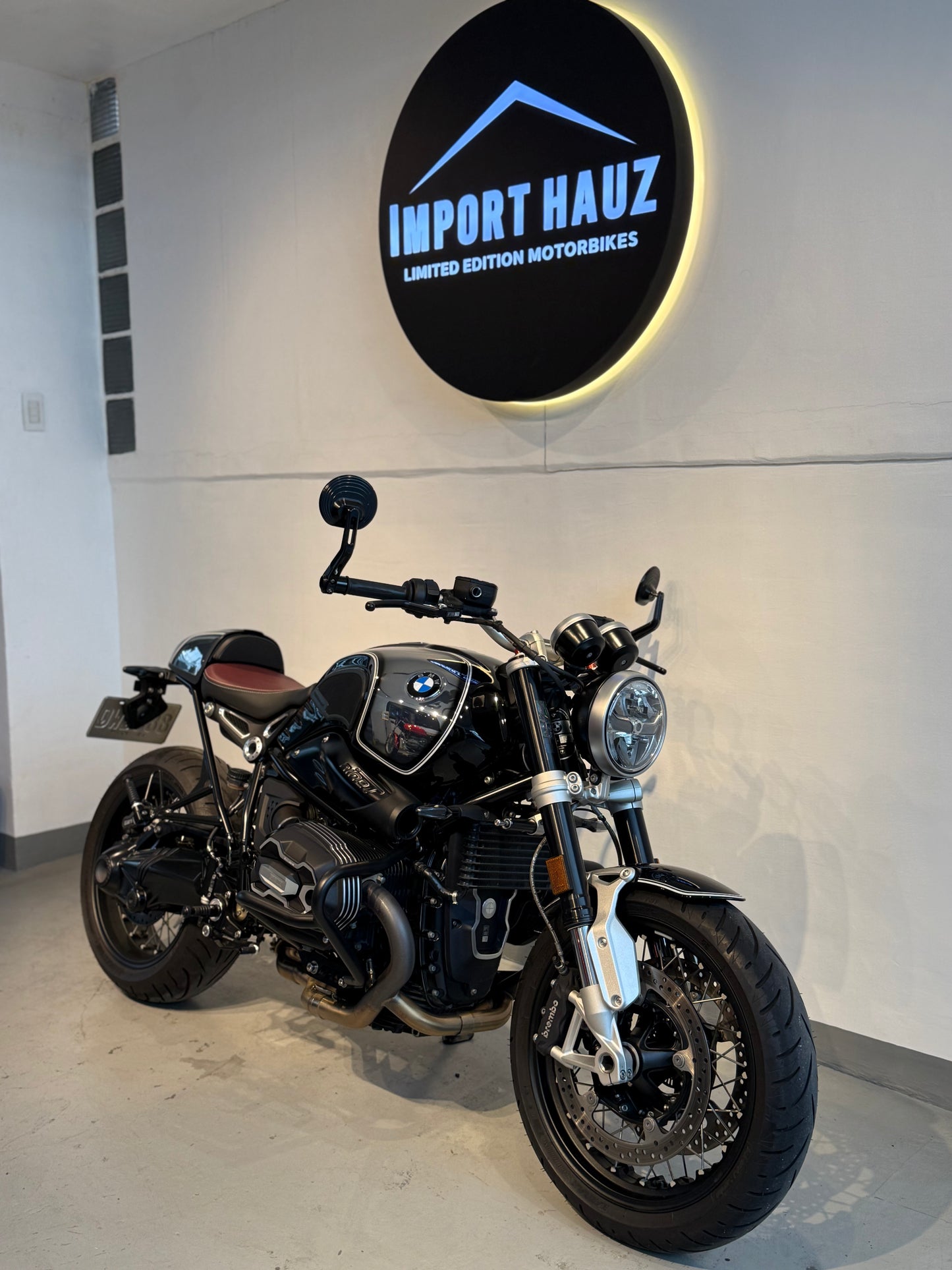 BMW R nineT Pure 100th Anniversary 2023