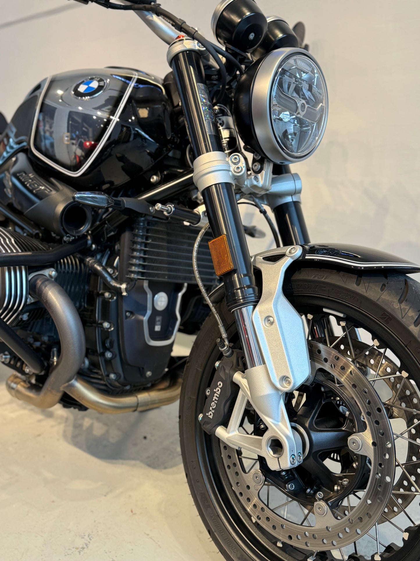 BMW R nineT Pure 100th Anniversary 2023