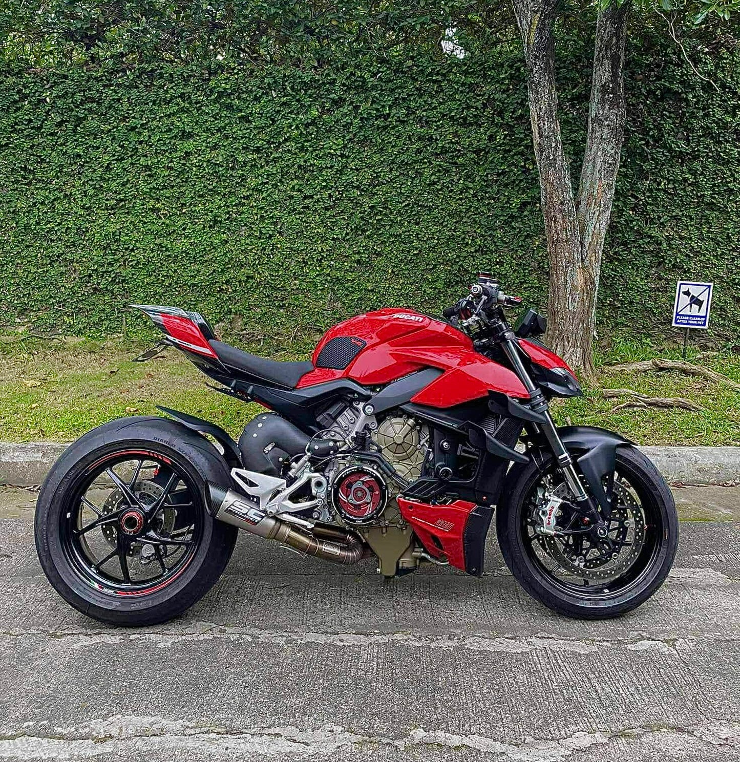 Ducati Streetfighter V4 2021