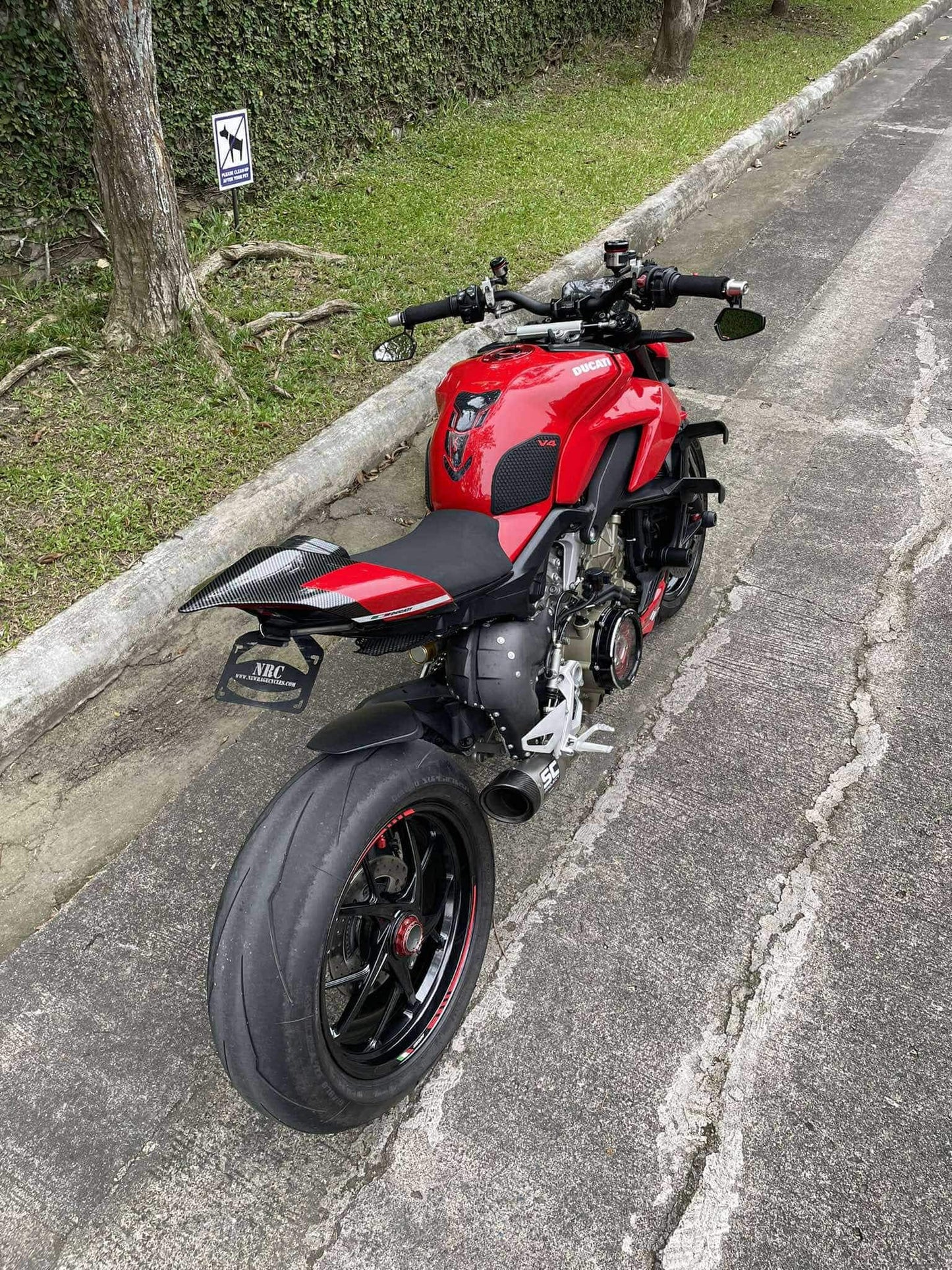 Ducati Streetfighter V4 2021