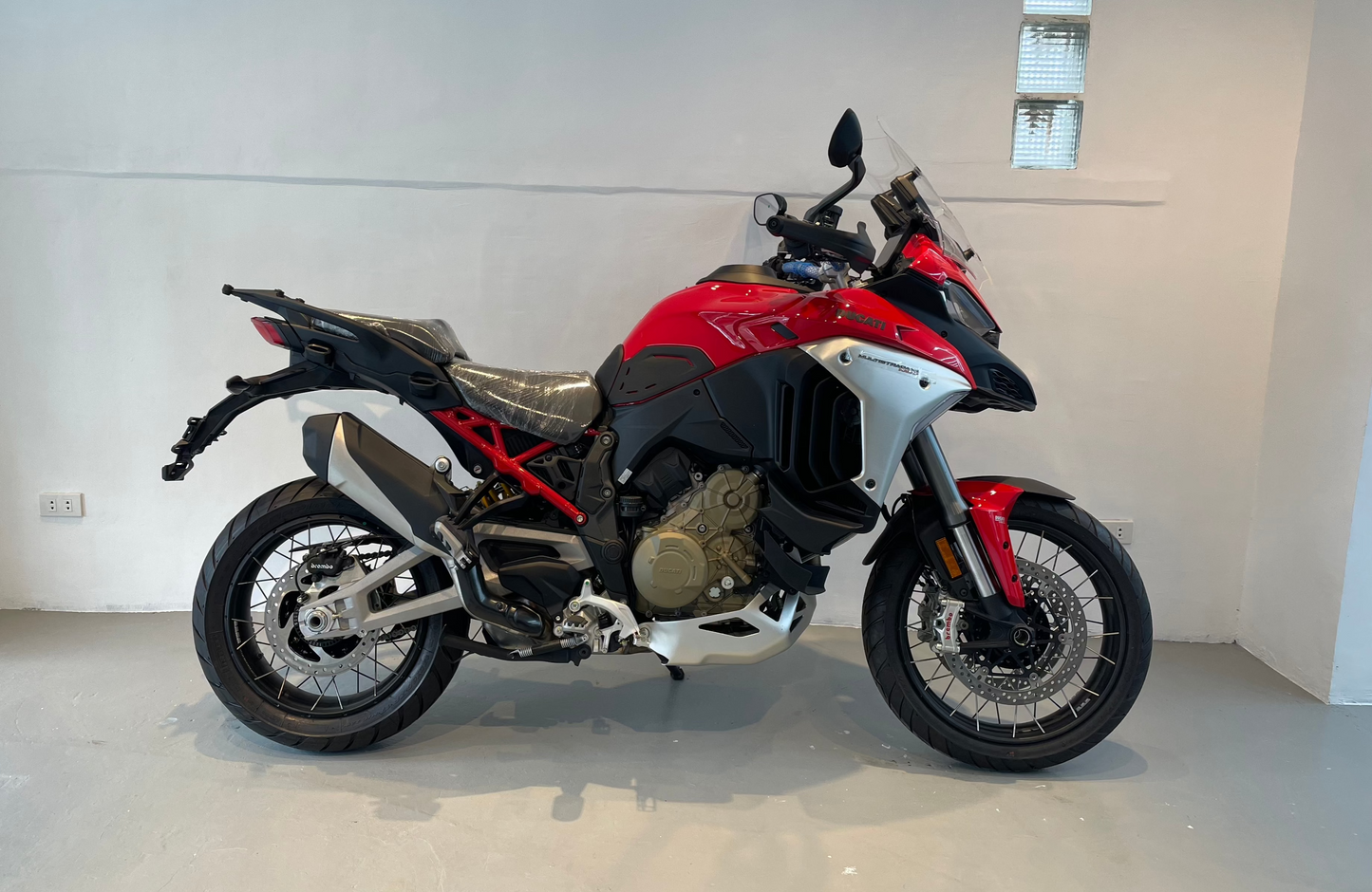 Ducati Multistrada V4 Rally | Premium Adventure Bike