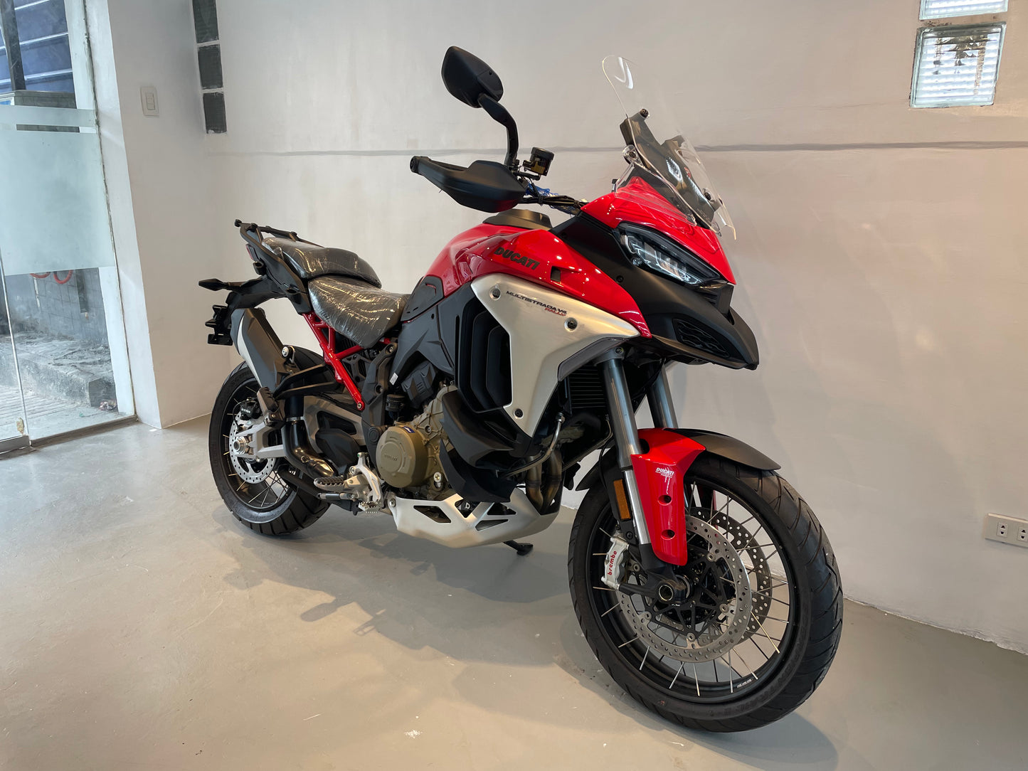 Ducati Multistrada V4 Rally | Premium Adventure Bike