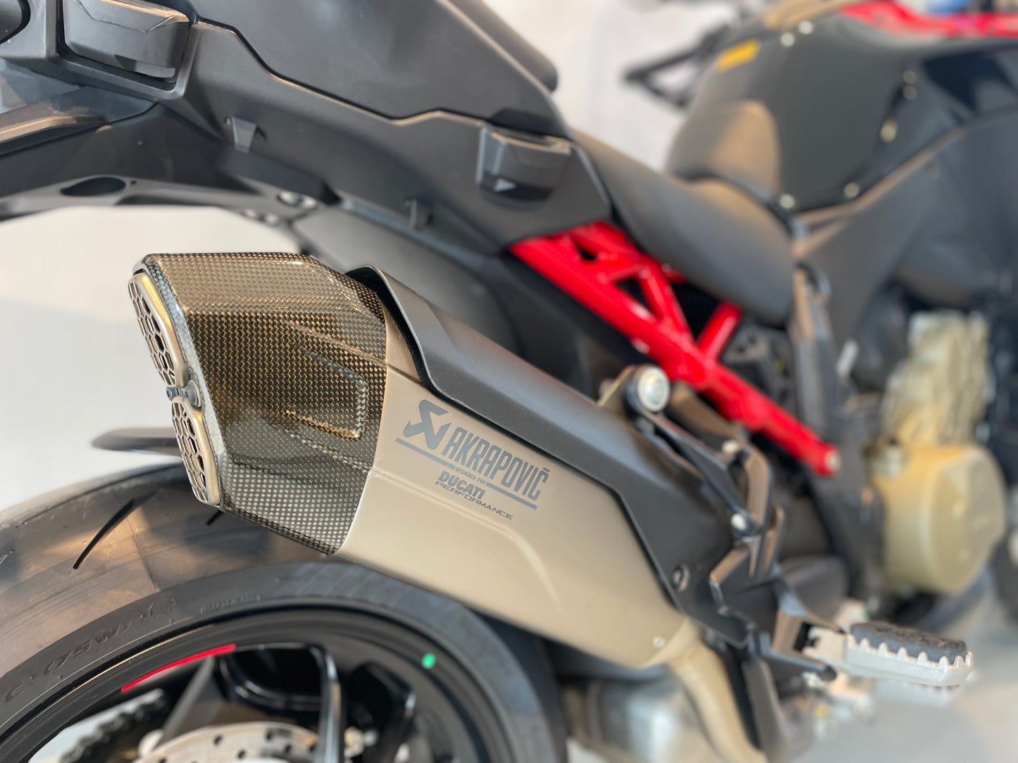 Ducati Multistrada V4 Pikes Peak | High-Performance Superbike