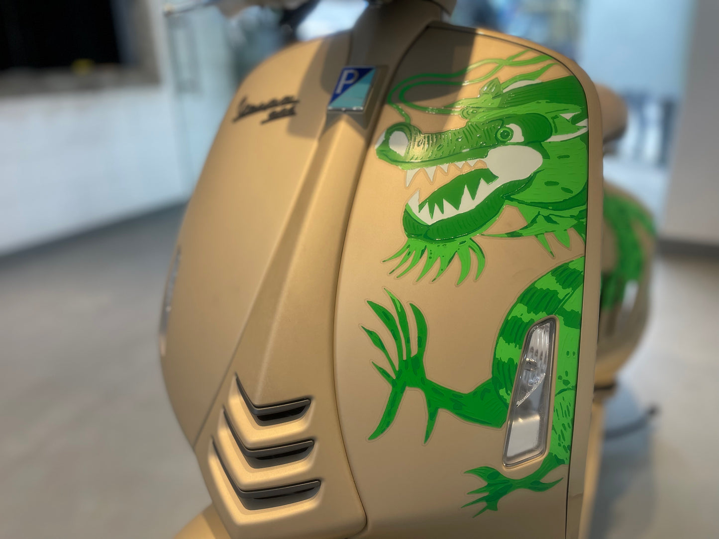 Vespa 946 Dragon Edition | Exclusive Collector's Scooter